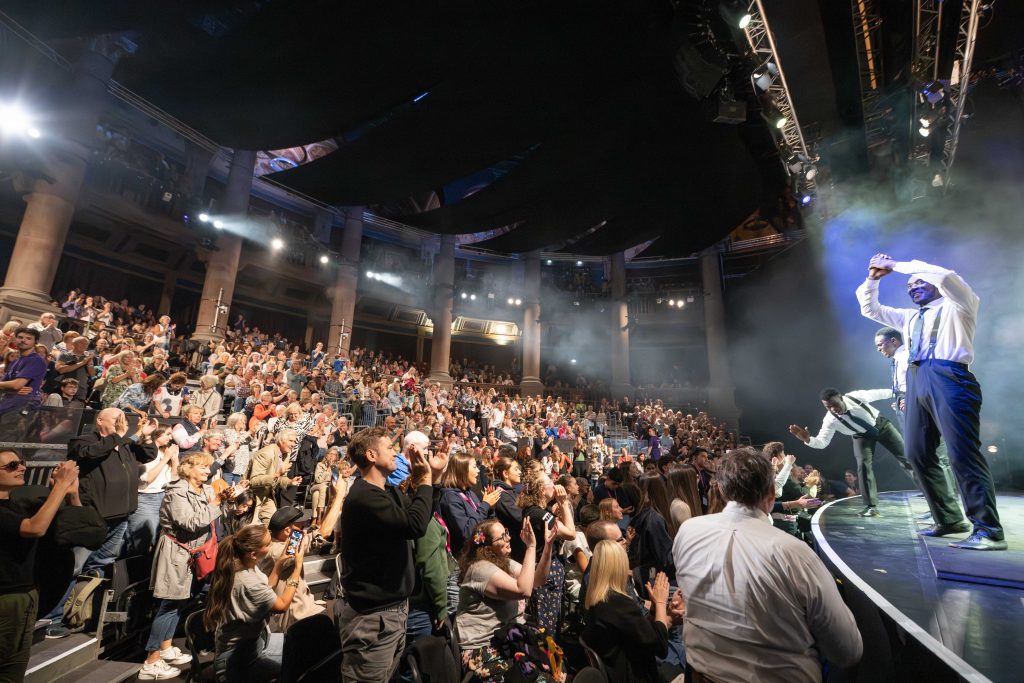 Black Blues Brothers - Let's twist again 14